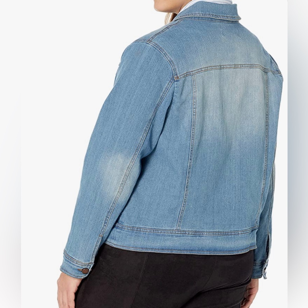 Women's Lightweight Denim Jacket, Comfortable & D… - image 2